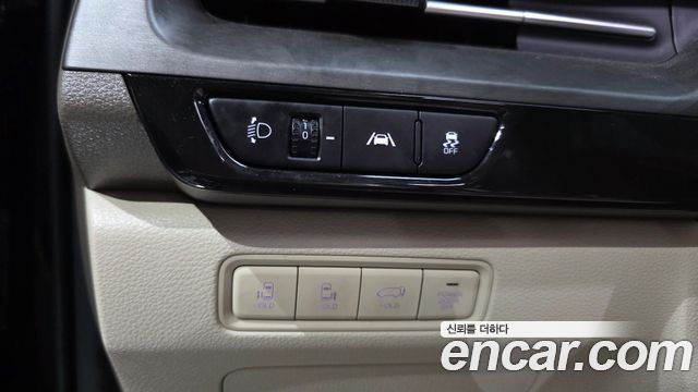 Kia Carnival (IV) Gasoline 9-Seater Signature 2023 — фото 19