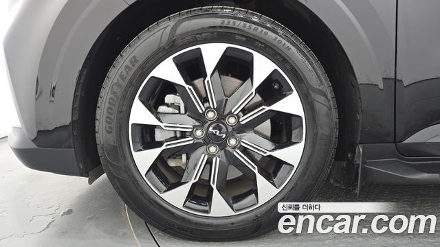 Kia Carnival (IV) Diesel 9-Seater Prestige 2023 — фото 5