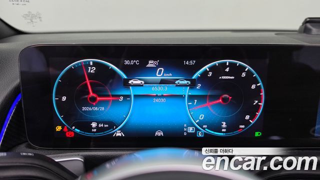 Mercedes-Benz GLB-Class (X247) GLB250 4MATIC 2023 — фото 8