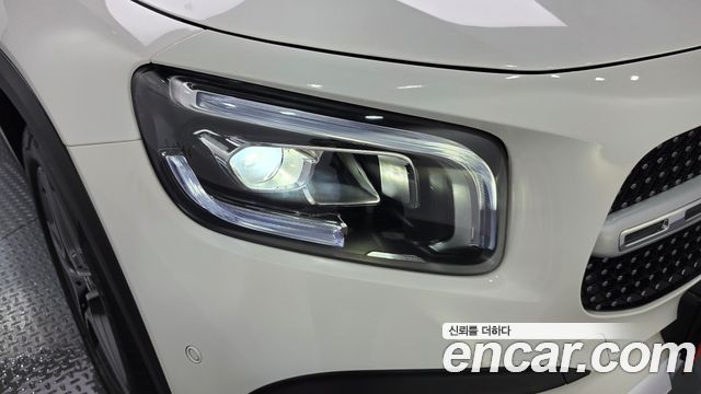 Mercedes-Benz GLB-Class (X247) GLB250 4MATIC 2023 — фото 28