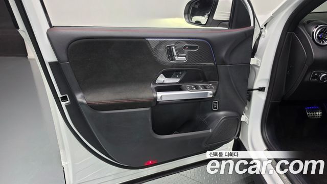 Mercedes-Benz GLB-Class (X247) GLB250 4MATIC 2023 — фото 30