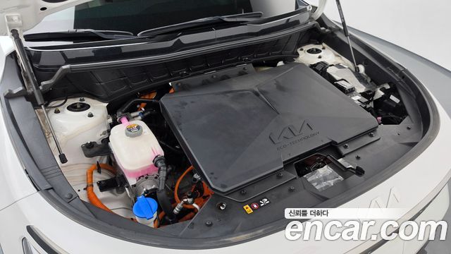Kia Niro EV Earth 2023 — фото 6