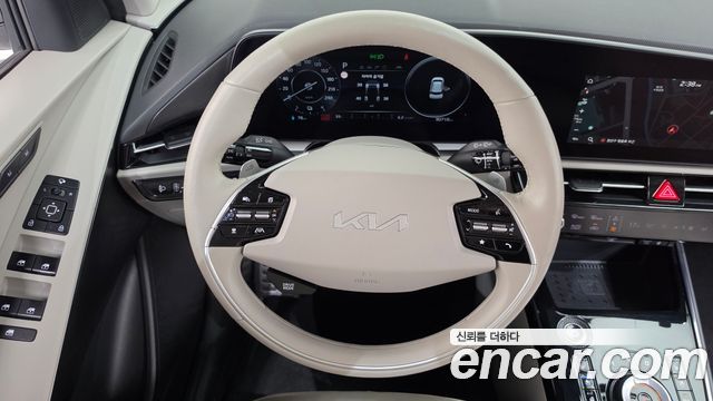 Kia Niro EV Earth 2023 — фото 13