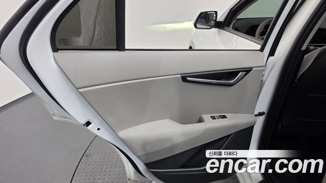 Kia Niro EV Earth 2023 — фото 25