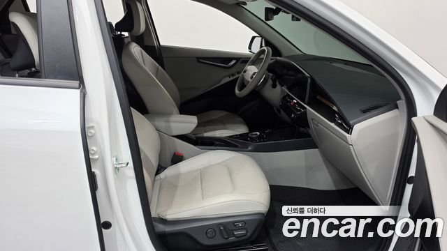 Kia Niro EV Earth 2023 — фото 26
