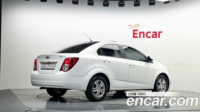 Chevrolet Aveo Sedan LS Deluxe 2014 — фото 2
