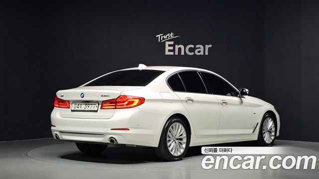 BMW 5 Series (G30) 530i xDrive Luxury Plus 2018 — фото 2