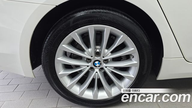 BMW 5 Series (G30) 530i xDrive Luxury Plus 2018 — фото 5