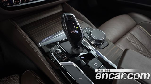 BMW 5 Series (G30) 530i xDrive Luxury Plus 2018 — фото 9