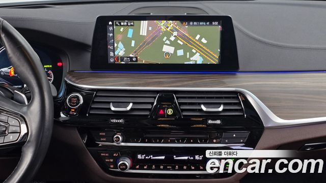 BMW 5 Series (G30) 530i xDrive Luxury Plus 2018 — фото 12