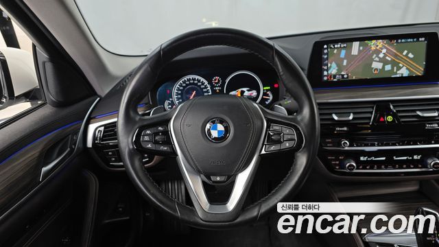 BMW 5 Series (G30) 530i xDrive Luxury Plus 2018 — фото 13