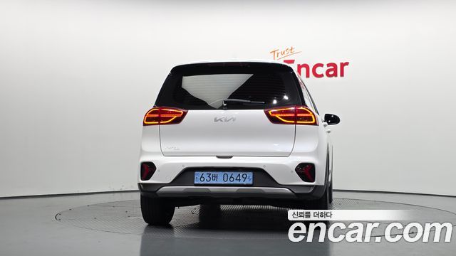 Kia Niro Plus Earth 2023 — фото 4