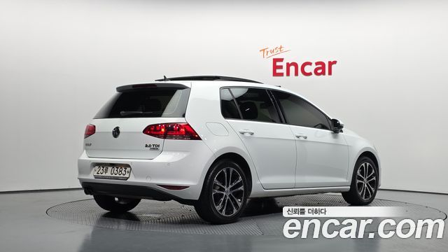 Volkswagen Golf (VII) 2.0 TDI Premium 2016 — фото 2