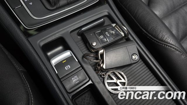 Volkswagen Golf (VII) 2.0 TDI Premium 2016 — фото 18