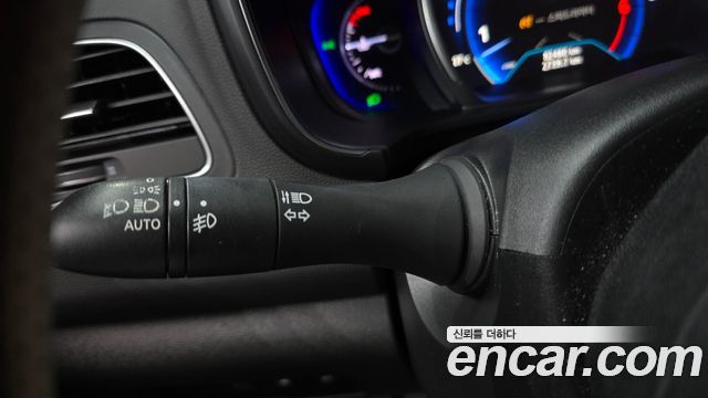 Renault Korea QM6 Gasoline 2WD RE Signature 2019 — фото 31