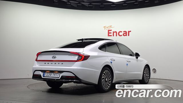 Hyundai Sonata Hybrid (DN8) Inspiration 2022 — фото 2