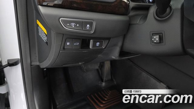 Genesis EQ900 3.8 GDI AWD Luxury 2016 — фото 17