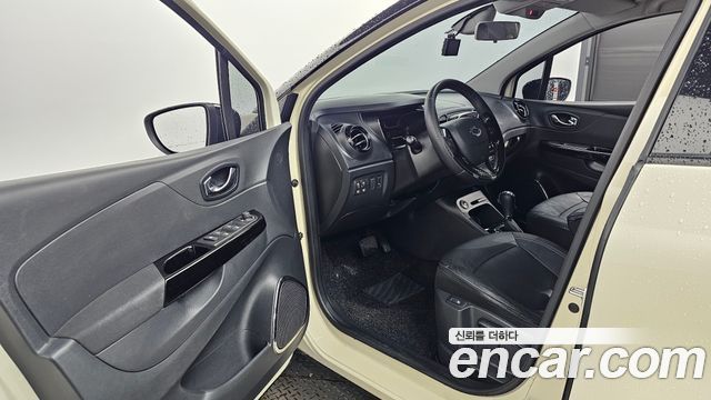 Renault Korea QM3 RE 2015 — фото 10