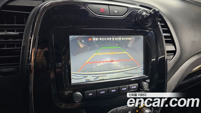 Renault Korea QM3 RE 2015 — фото 13