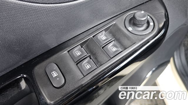 Renault Korea QM3 RE 2015 — фото 28