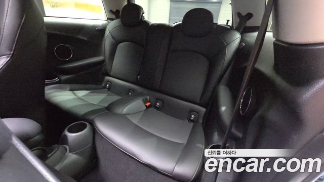 MINI Cooper S Standard Third Generation 2017 — фото 12