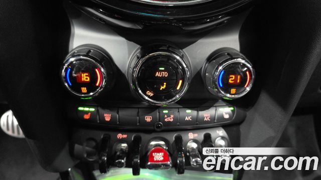 MINI Cooper S Standard Third Generation 2017 — фото 14