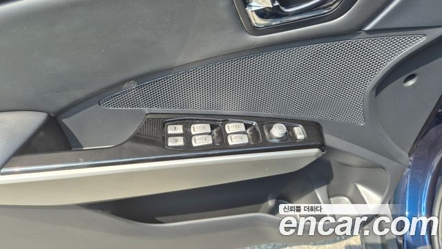 KG Mobility (SsangYong) Tivoli LX 2WD DLX 2016 — фото 19