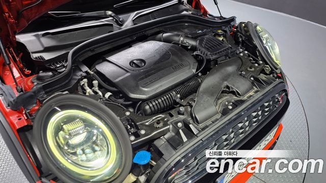 MINI Cooper S 5Door HIGH 3rd 2020 — фото 6