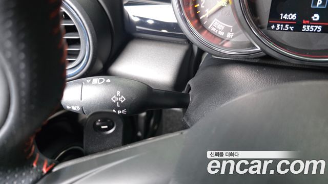 MINI Cooper S 5Door HIGH 3rd 2020 — фото 35