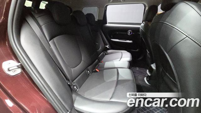 MINI Cooper Clubman Standard 2nd 2017 — фото 12