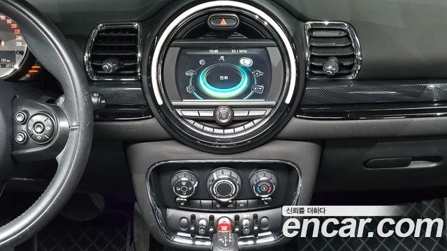 MINI Cooper Clubman Standard 2nd 2017 — фото 15