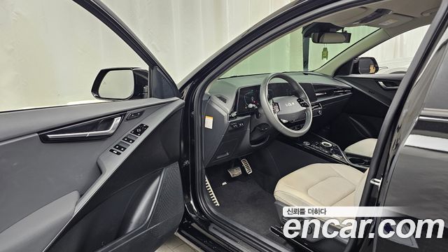 Kia Niro Signature 2022 — фото 10