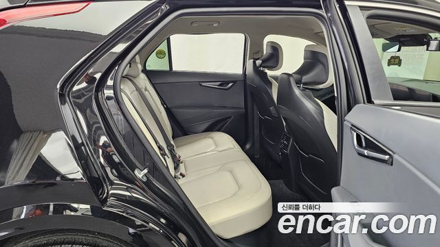 Kia Niro Signature 2022 — фото 16