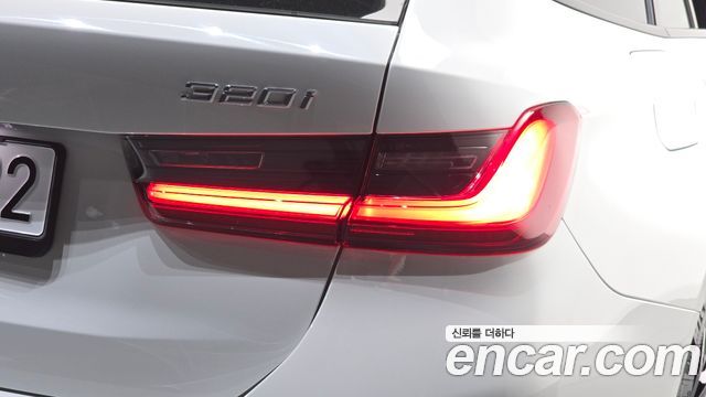 BMW 3 Series (G20) 320i Touring M Sports 2024 — фото 29