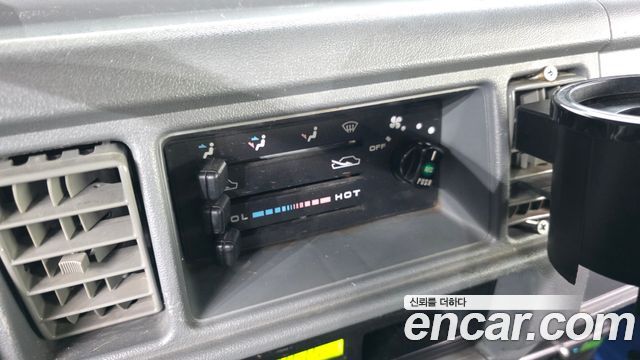 Chevrolet Damas 2-Seater Panel-Van DLX 2016 — фото 15