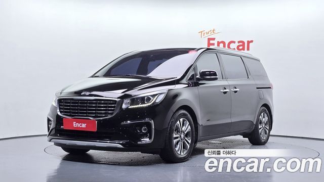 Kia Carnival 9-Seater Luxury 2020 — фото 1