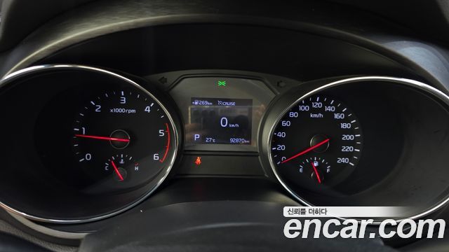 Kia Carnival 9-Seater Luxury 2020 — фото 8