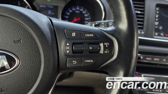 Kia Carnival 9-Seater Luxury 2020 — фото 16