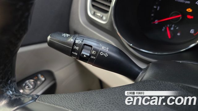 Kia Carnival 9-Seater Luxury 2020 — фото 28