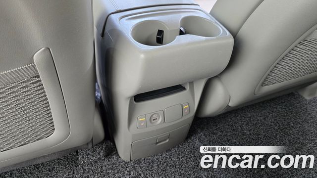 Kia Carnival 9-Seater Luxury 2020 — фото 29