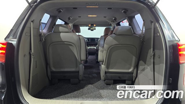 Kia Carnival 9-Seater Luxury 2020 — фото 30
