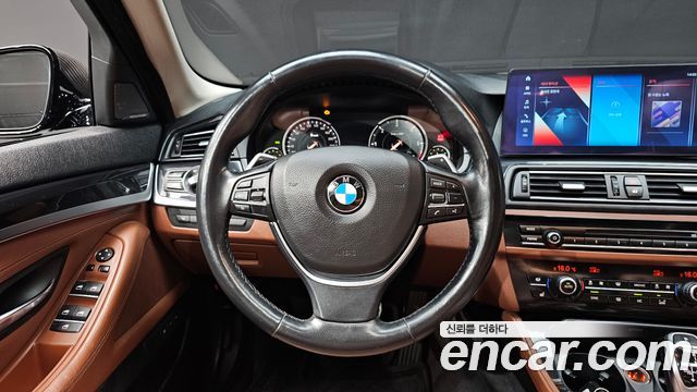 BMW 5 Series (F10) 530d xDrive M Aero Dynamic 2016 — фото 13