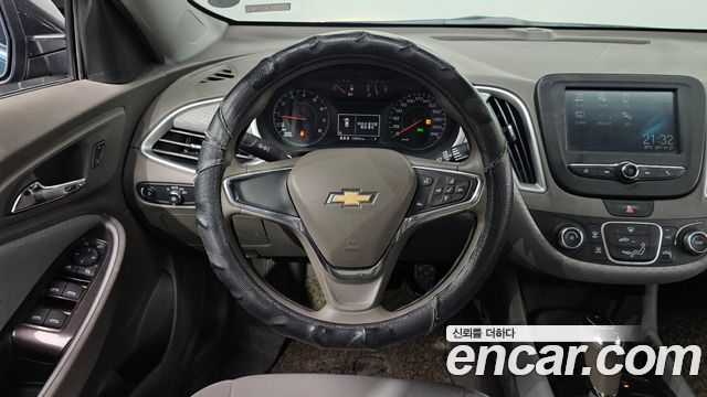 Chevrolet Malibu 1.5 Turbo LS Deluxe 2017 — фото 13