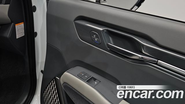 Kia EV9 Long Range 4WD Earth 2024 — фото 34
