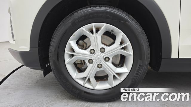 KG Mobility (SsangYong) Very New Tivoli Gasoline 1.5 2WD V3 2022 — фото 5