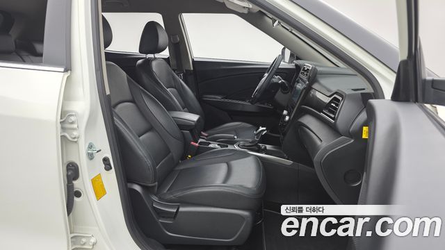 KG Mobility (SsangYong) Very New Tivoli Gasoline 1.5 2WD V3 2022 — фото 11
