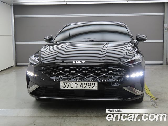 Kia K8 2.5 Gasoline 2WD Noblesse 2023 — фото 2