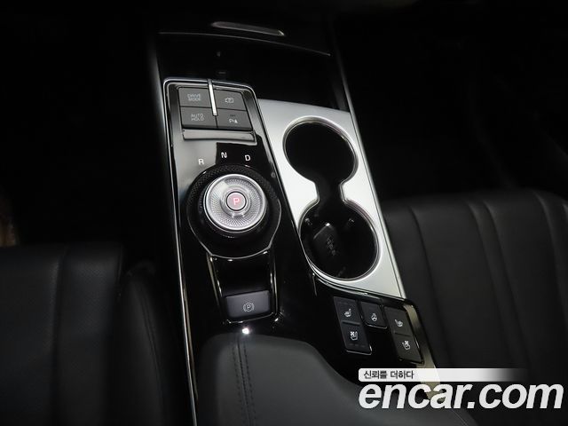 Kia K8 2.5 Gasoline 2WD Noblesse 2023 — фото 15