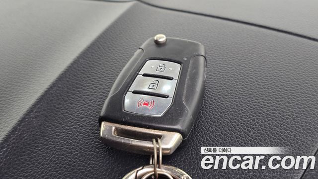 KG Mobility (SsangYong) Tivoli Diesel VX 2WD 2016 — фото 15