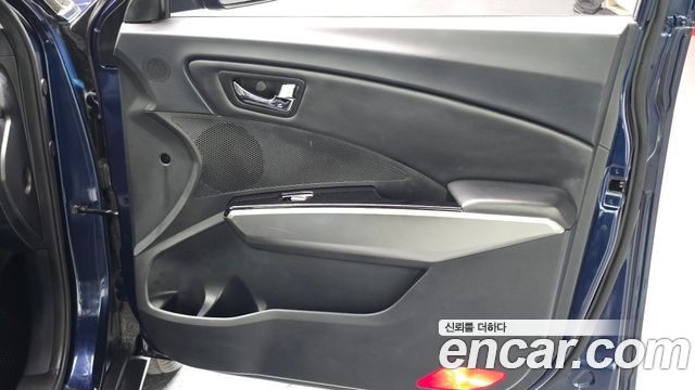 KG Mobility (SsangYong) Tivoli Diesel VX 2WD 2016 — фото 25